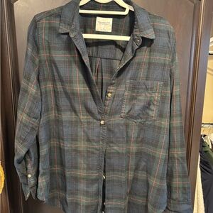Plaid A&F women’s shirt